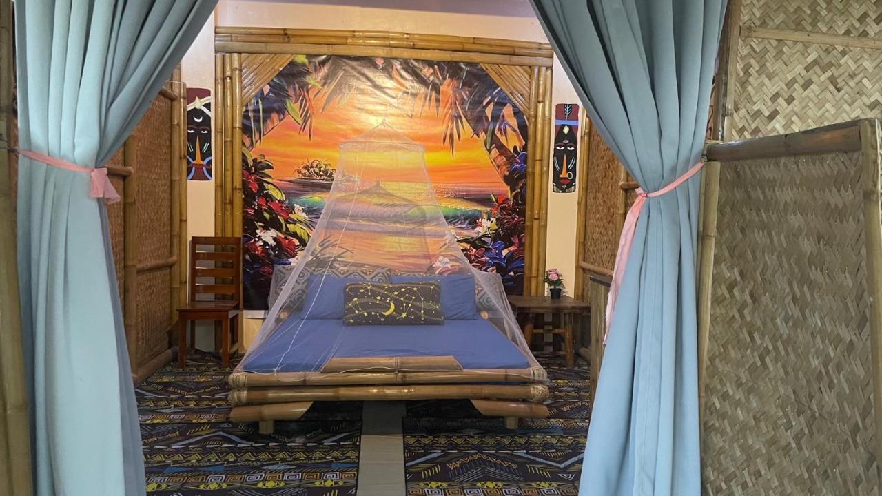 Blue Moon Guesthouse Puerto Princesa Exterior photo