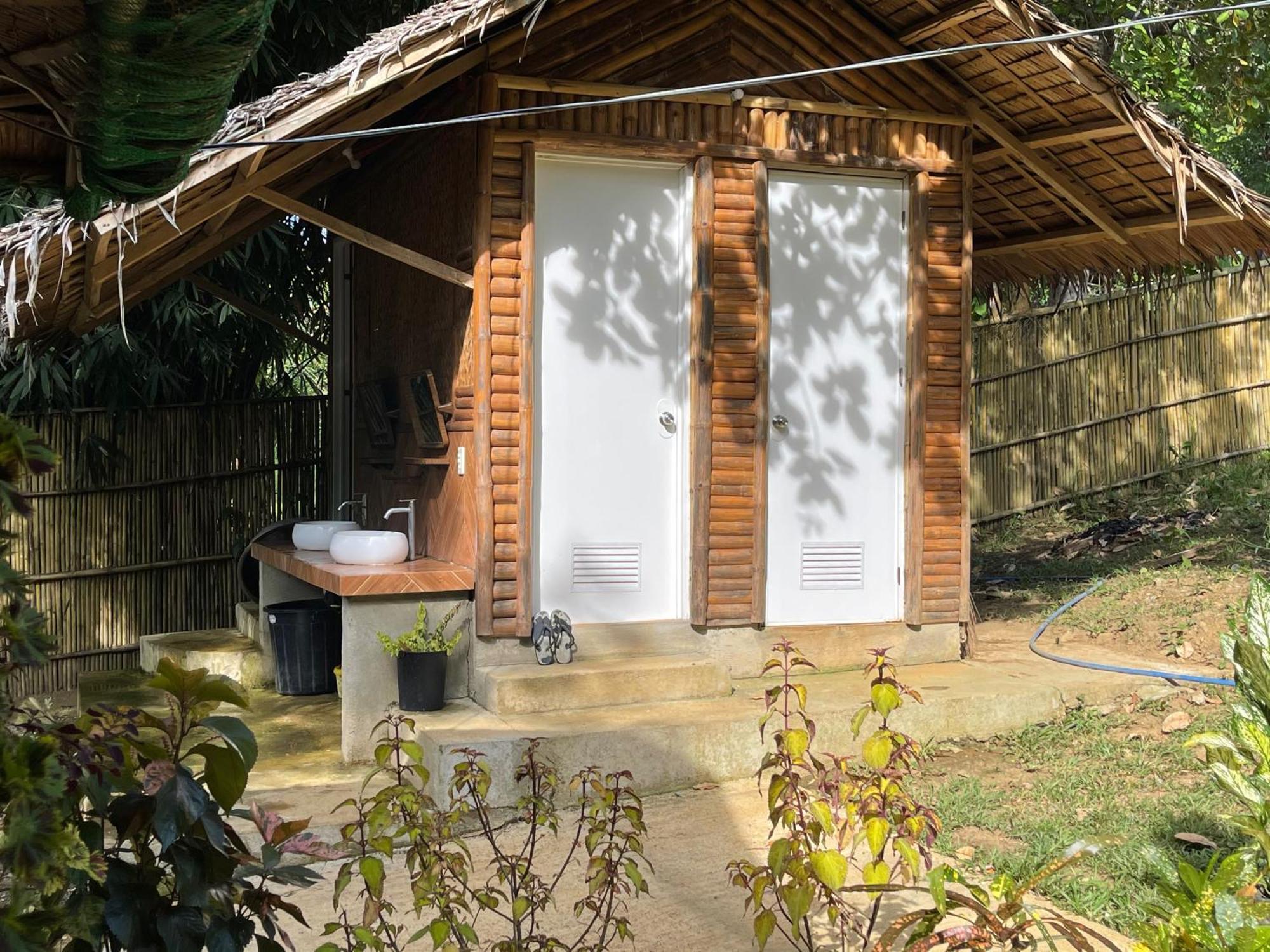 Blue Moon Guesthouse Puerto Princesa Exterior photo